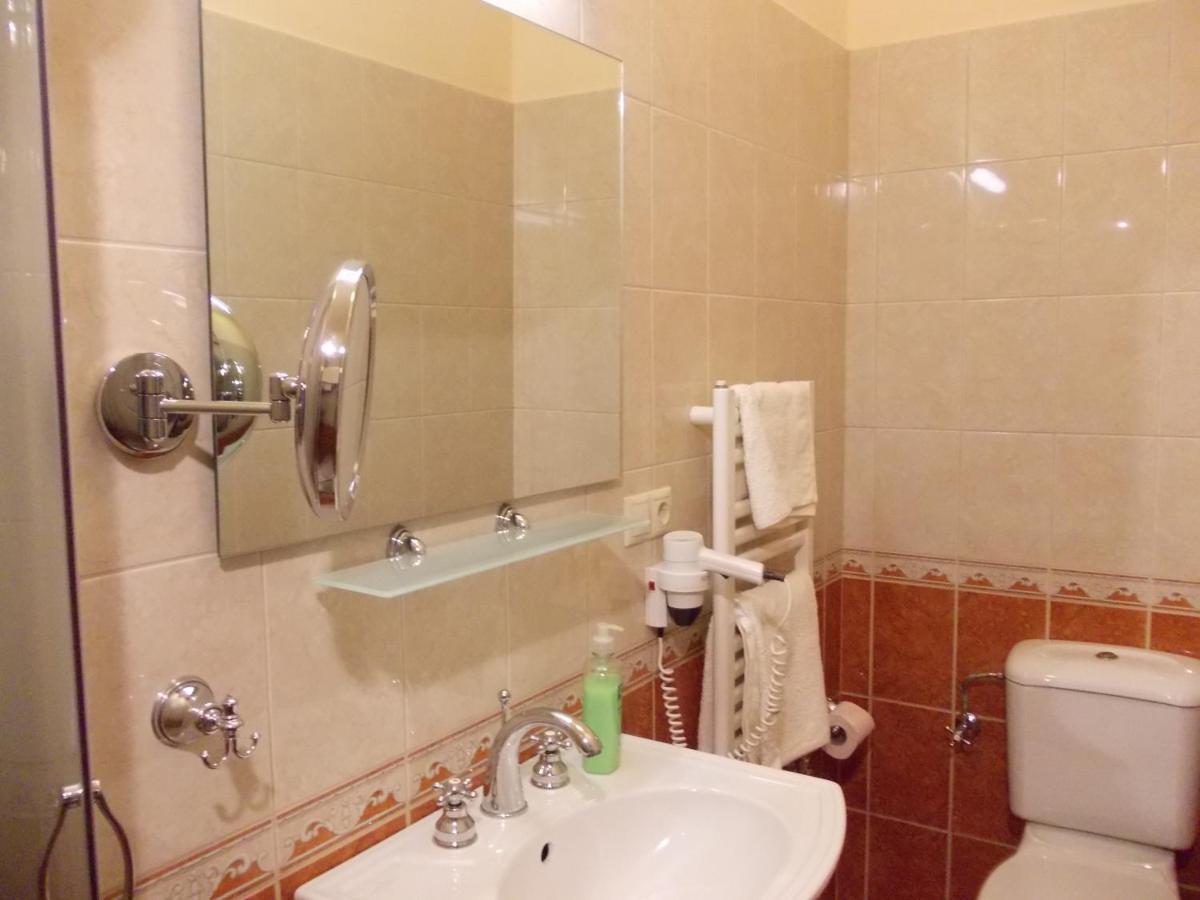 Appartamento Flatneartocastlehill Budapest Esterno foto