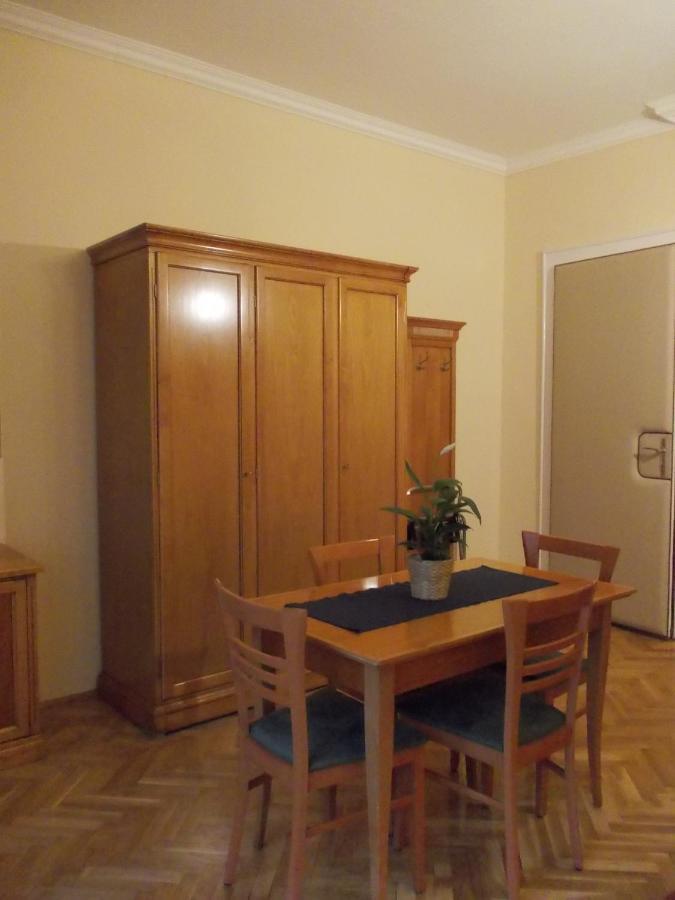 Appartamento Flatneartocastlehill Budapest Esterno foto
