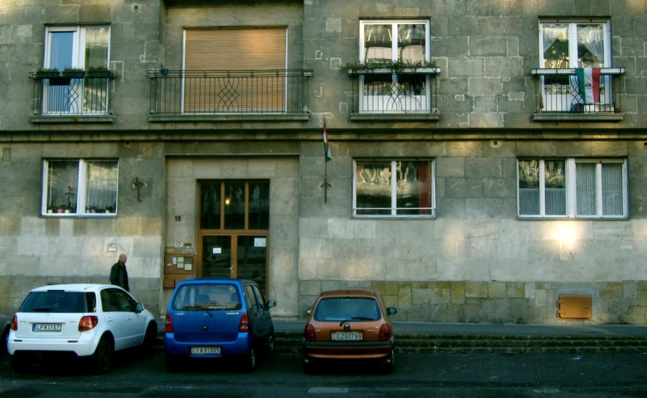 Appartamento Flatneartocastlehill Budapest Esterno foto